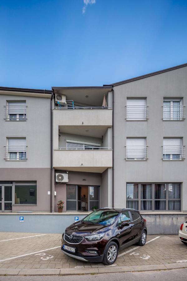 Terra 5 Deluxe Apartment On The Ground Floor With Private Parking Rijeka Exteriér fotografie