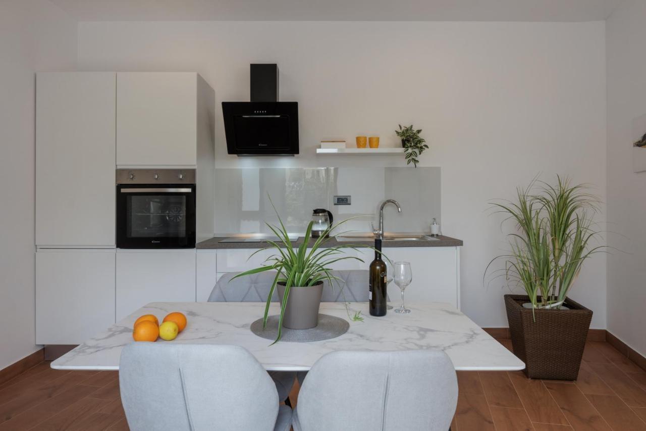 Terra 5 Deluxe Apartment On The Ground Floor With Private Parking Rijeka Exteriér fotografie